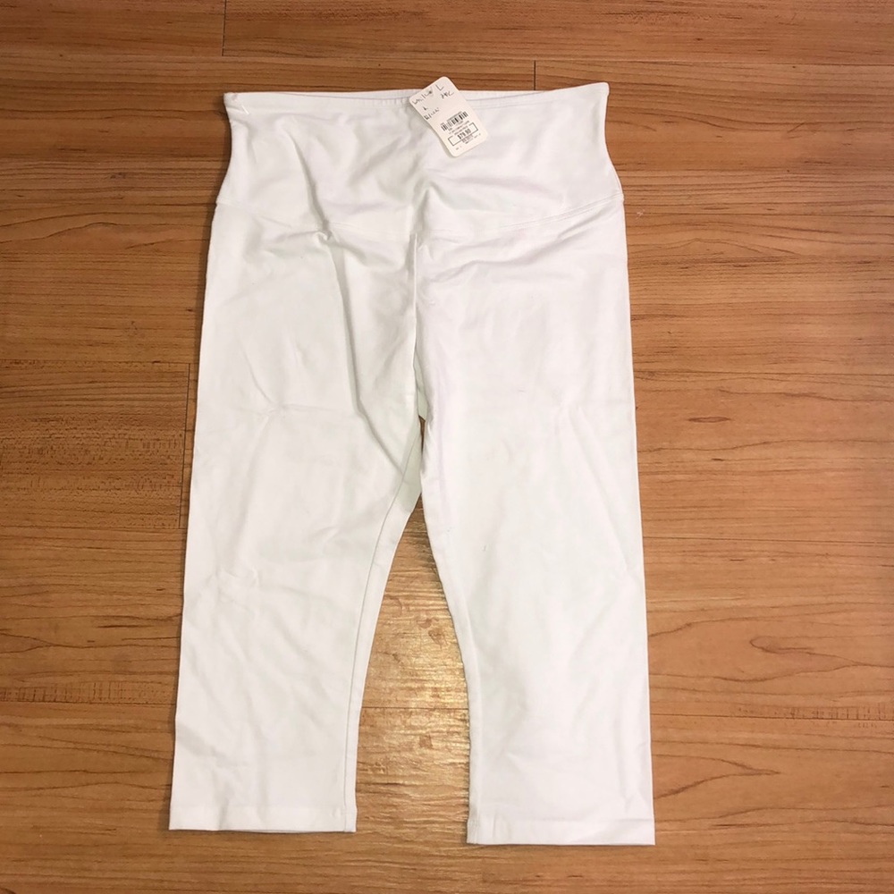 White Capri Leggings